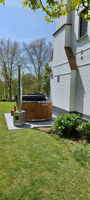 Photo de Bain nordique poêle externe coque mouchetée